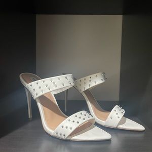 White Steve Madden sandals